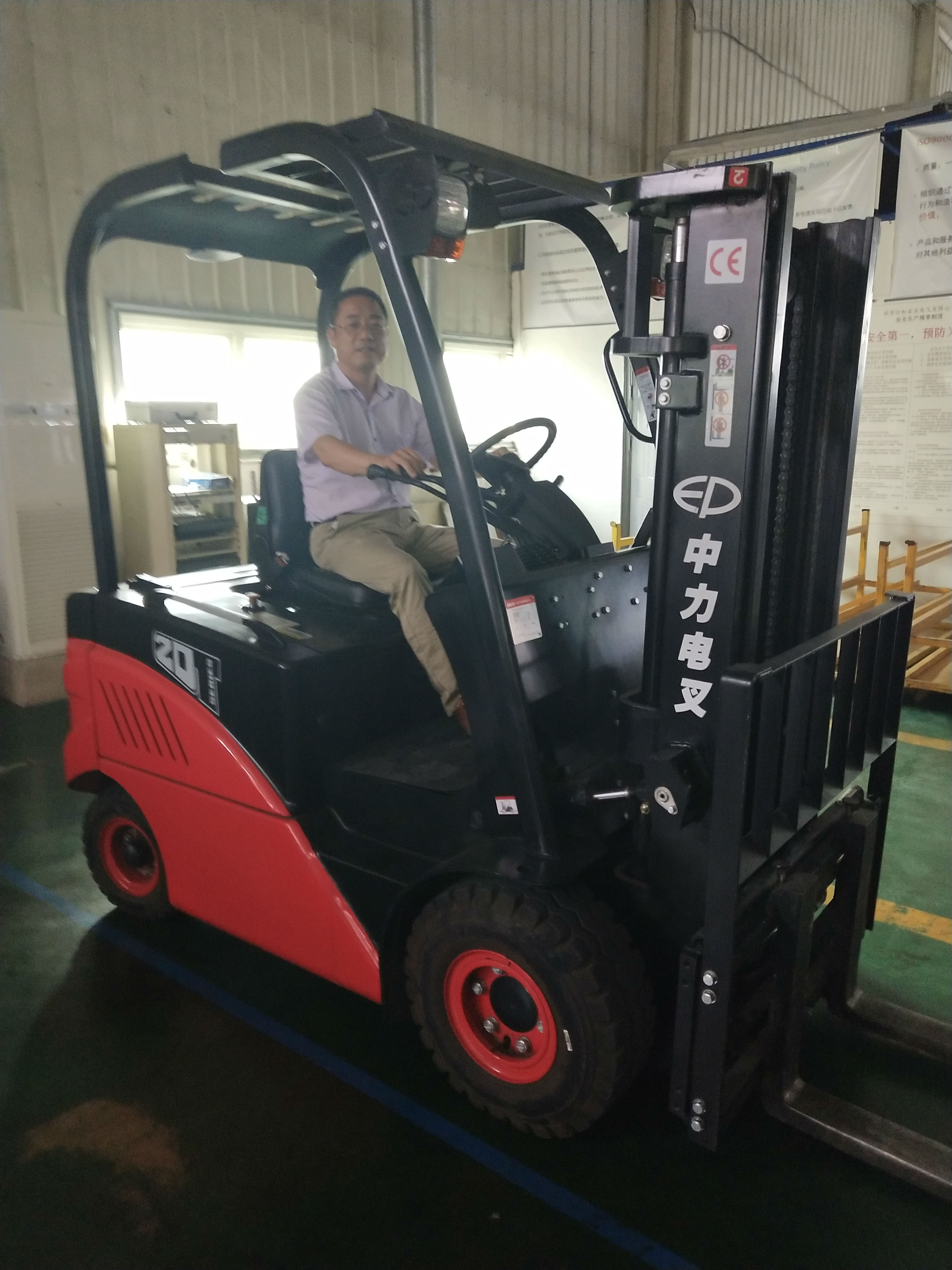 鋰電叉車 鋰電叉車